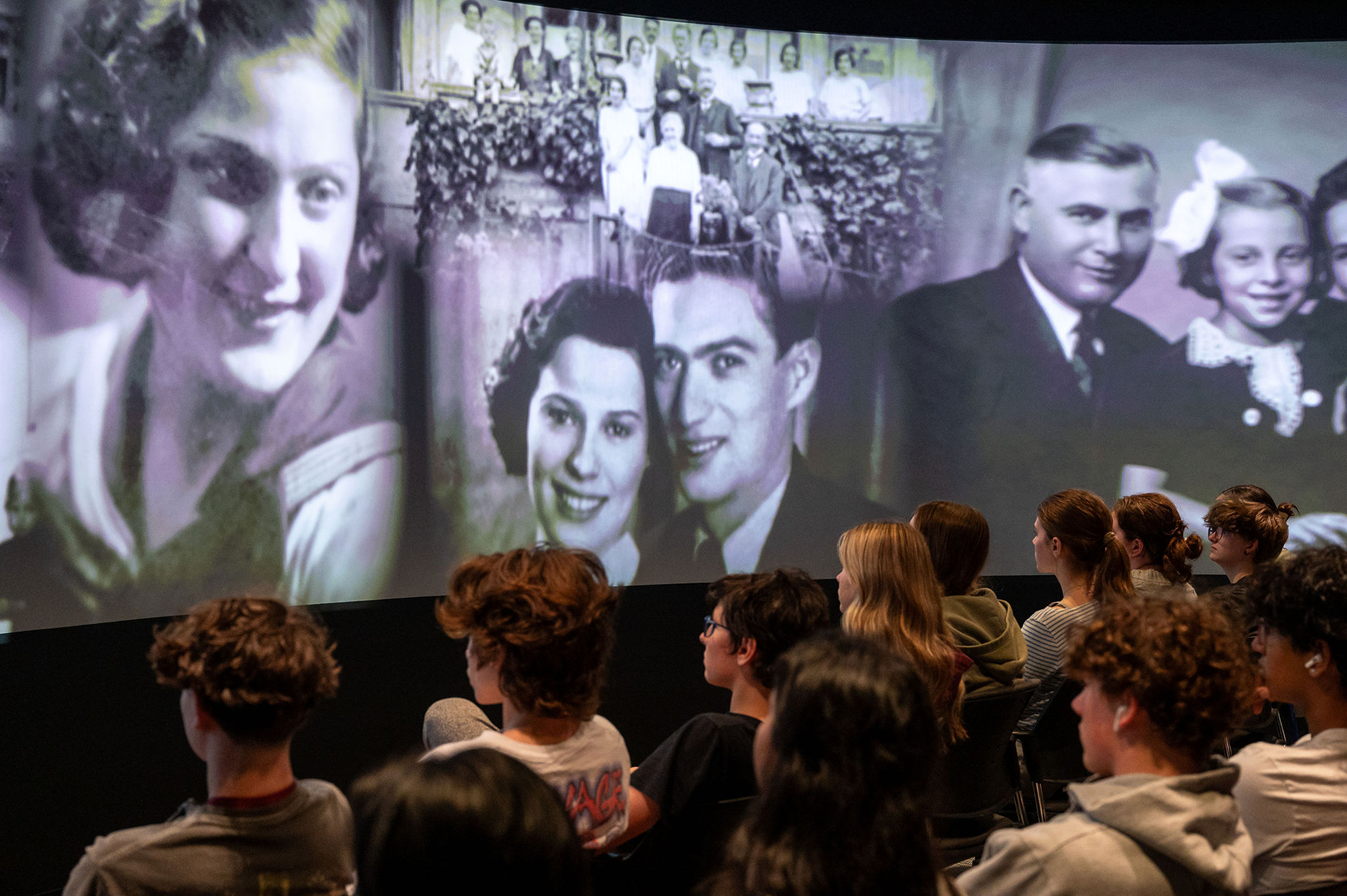 Students at the Toronto Holocaust Museum